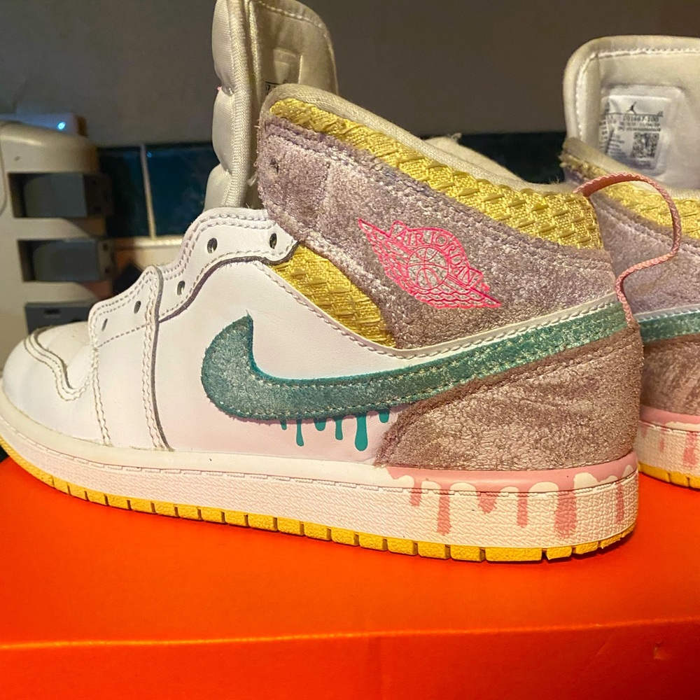 Jordan mid 1 mid paint drop size 2 y